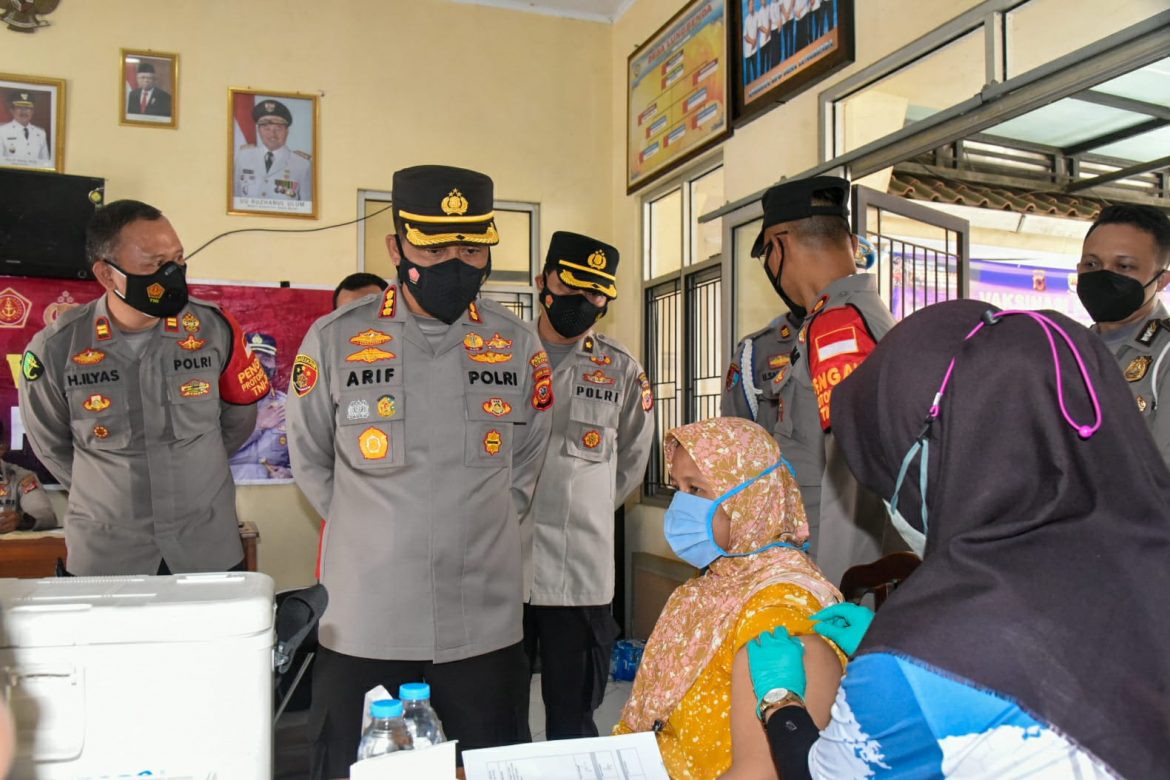 Persiapan Pilwu, Polisi Gelar Vaksinasi Covid-19 Di Desa Lungbenda