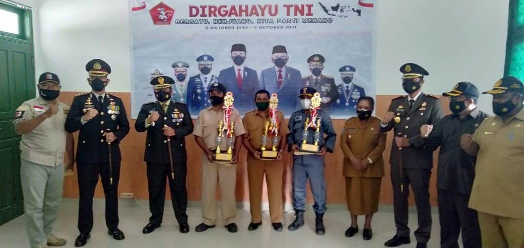 Peringati HUT TNI ke 76 Kodim 1803/Fakfak Melaksanakan Syukuran dan Nobar