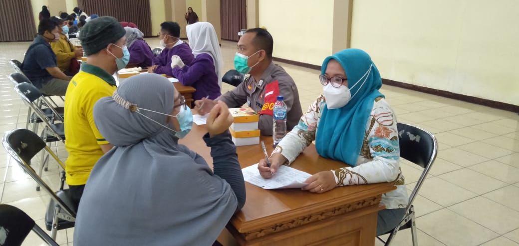 Polres Ciamis Polda Jabar Gelar Vaksinasi Presisi untuk Mencapai Kekebalan Immunitas di Universitas Galuh