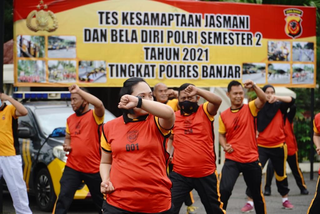 Demi Menjaga Stamina Secara Berkala, Polres Banjar Gelar Kesamaptaan Jasmani