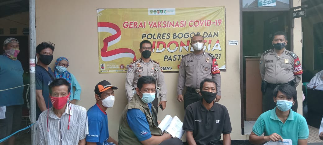 Polsek Ciomas Polres Bogor Gelar Vaksinasi Presisi di Mapolsek Ciomas