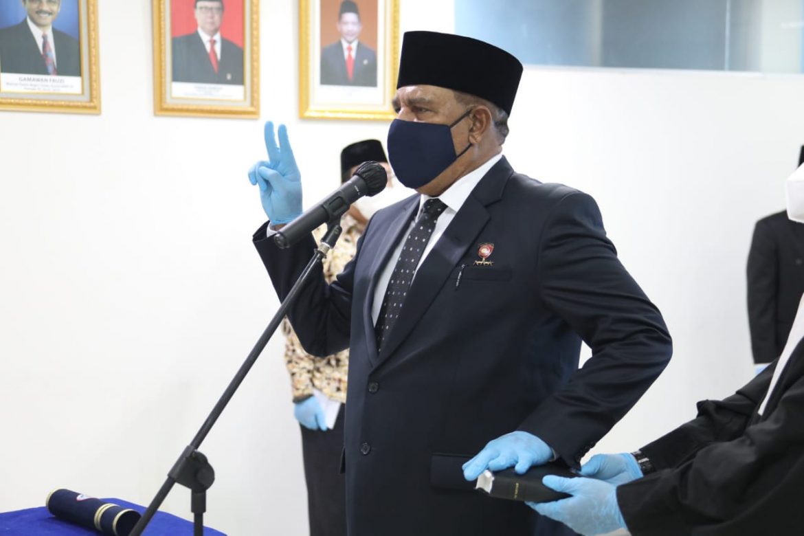 Mendagri Lantik Paulus Waterpauw Sebagai Deputi Bidang Pengelolaan Potensi Kawasan Perbatasan BNPP