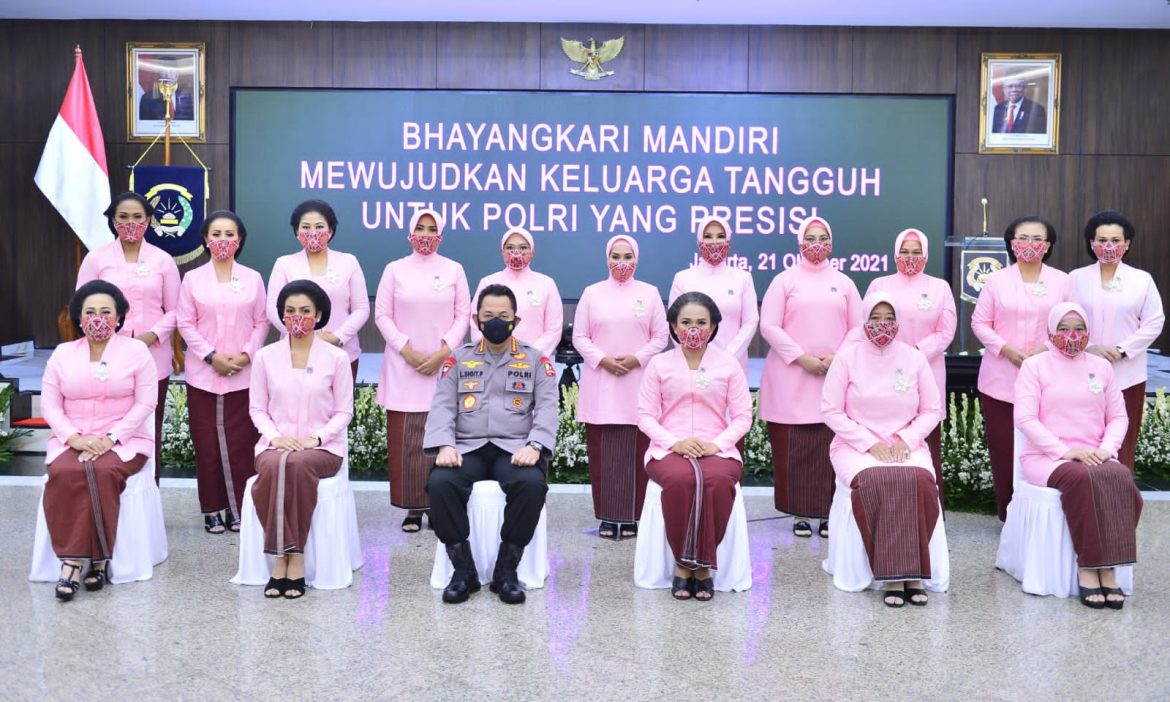 Peringati HKGB Ke-69, Kapolri: Polri Kuat Karena Didukung Oleh Bhayangkari