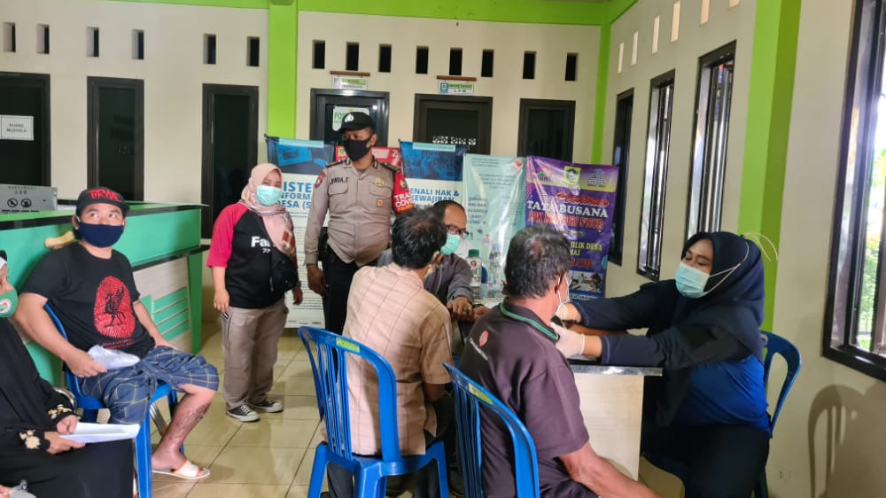 Gerai Vaksinasi Covid19 Polsek Dramaga Polres Bogor Mudahkan Warga Yang Ingin Vaksinasi