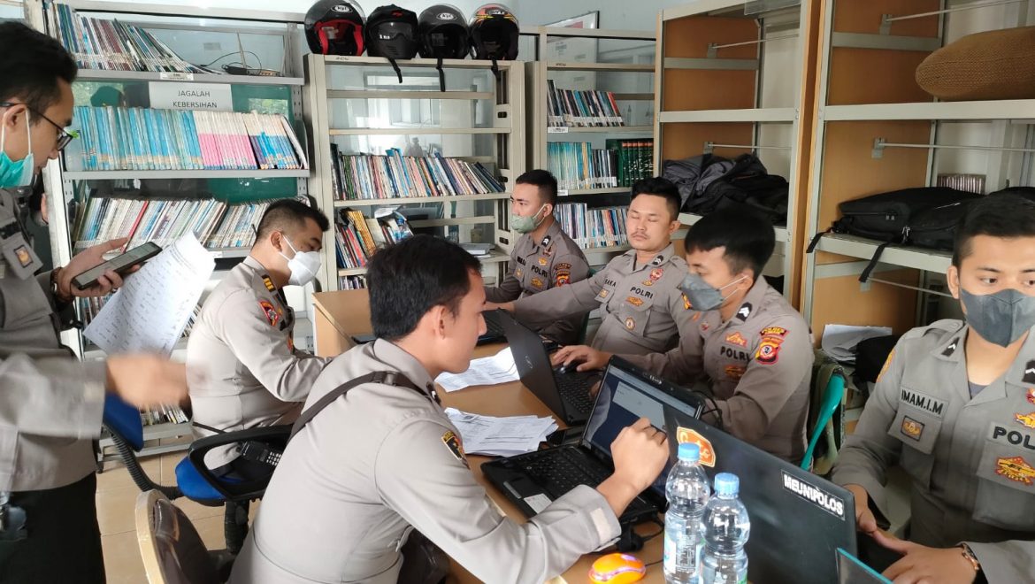 TNI Polri Gelar Gebyar Vaksinasi Massal Presisi Ditengah PPKM