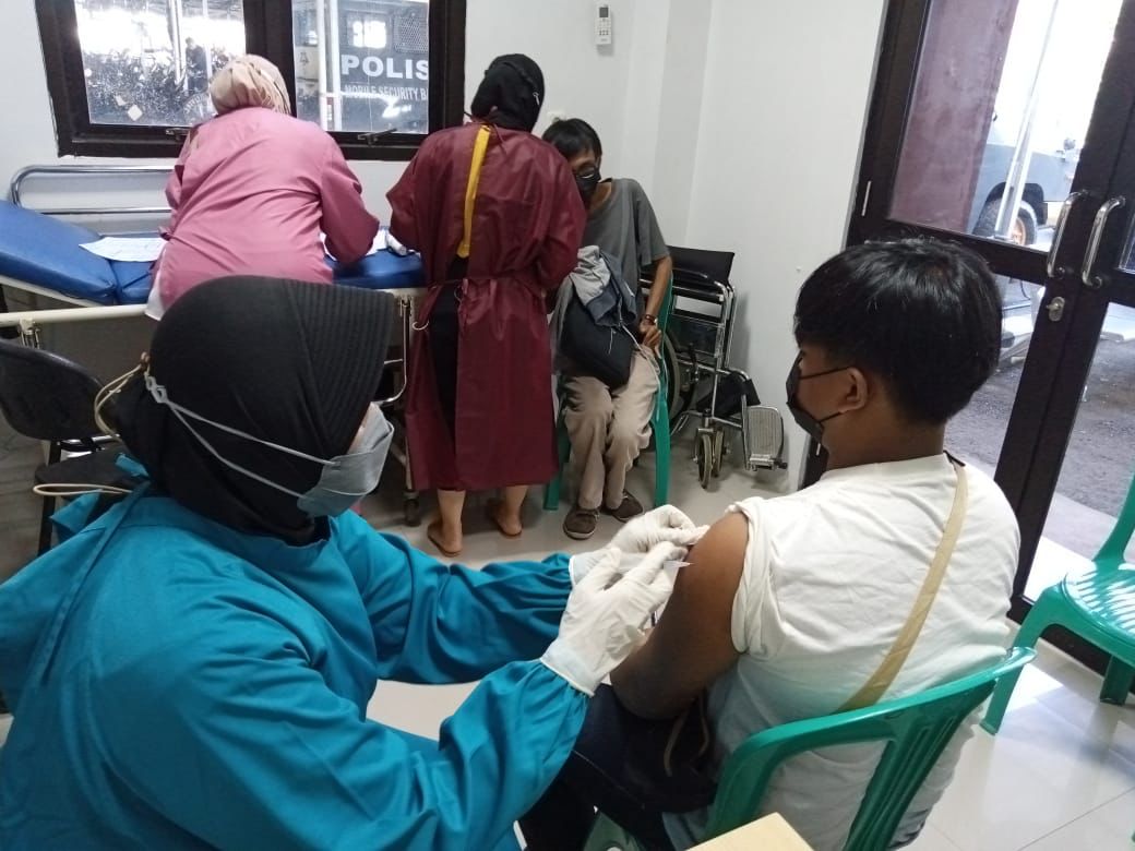 Gerai Vaksinasi Covid 19 Kepada Masyarakat di Wilayah Hukum Polres Bogor Terus Dilaksanakan