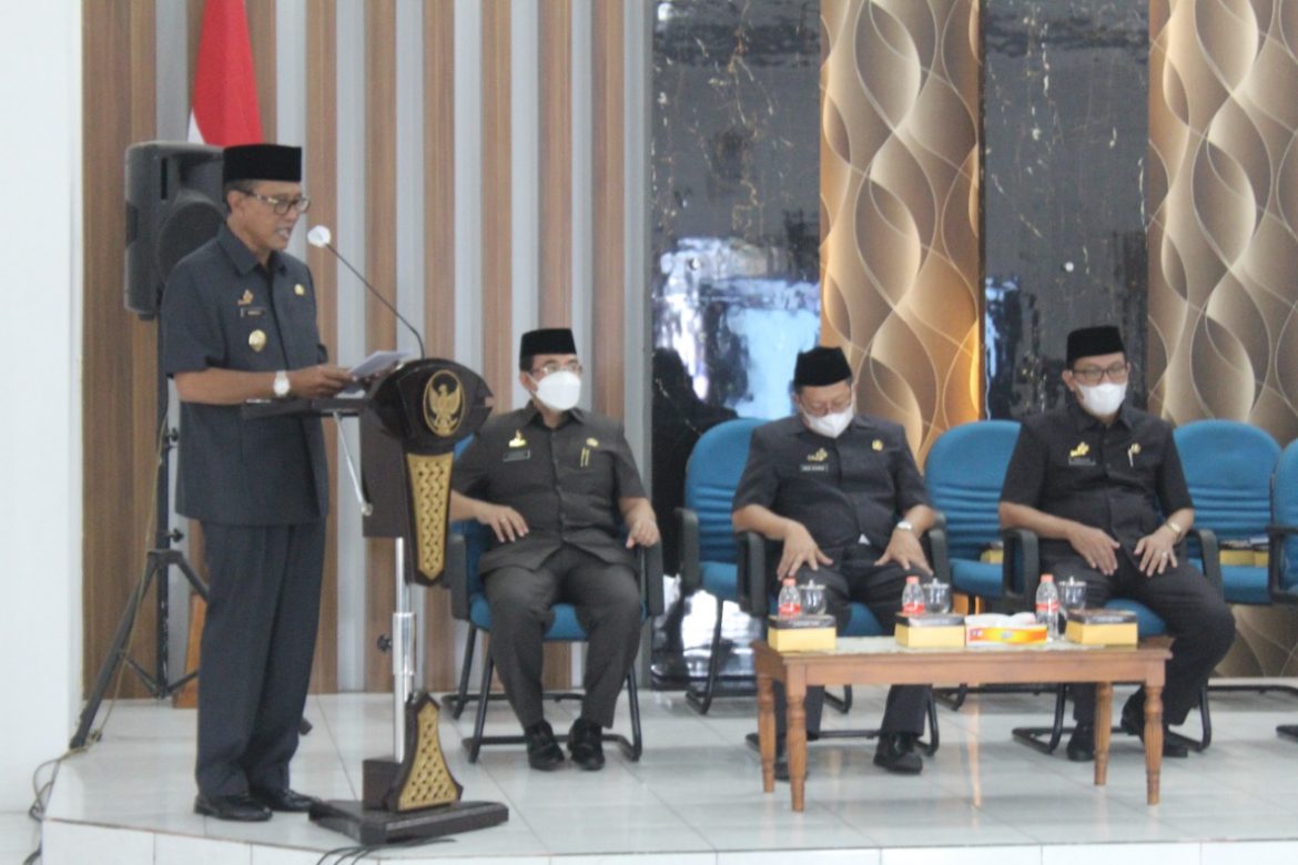 Bupati Herdiat Sampaikan Raperda Tentang APBD Ciamis TA 2022
