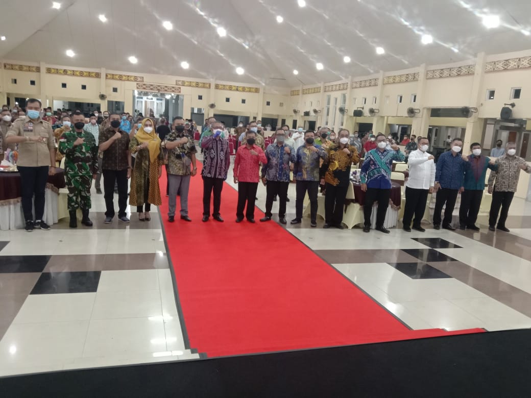 Gubernur Kalimantan Barat Tinjau Langsung Situasi Bencana Banjir, Ini yang di lakukan Dua Malam Tiga Hari Berkantor di Kabupaten Melawi
