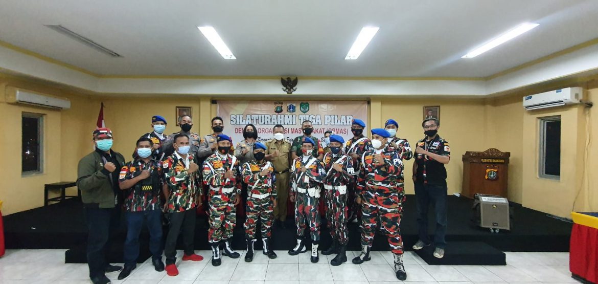 Polsek Tanjung Duren Bersama 3 Pilar Gelar Acara Silaturahmi Bersama Para Organisasi Masyarakat (Ormas) di Wilayah Petamburan Jakarta Barat