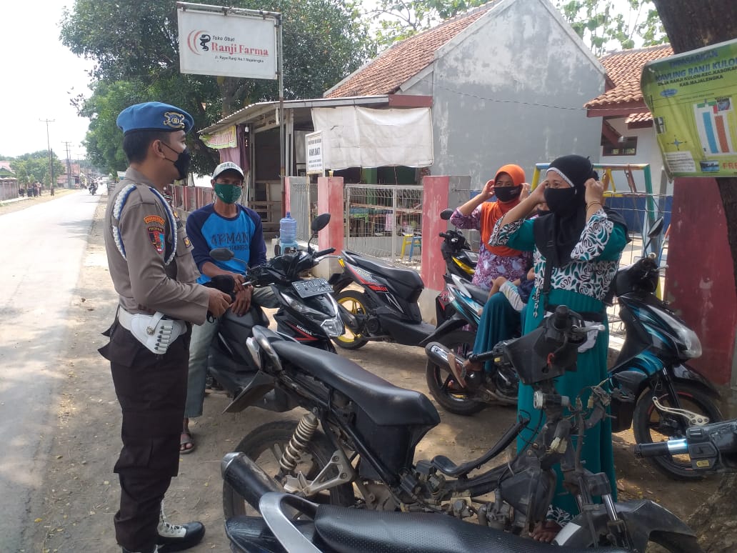 Polisi Himbau Warga Agar Tetap Pakai Masker Saat Keluar Rumah