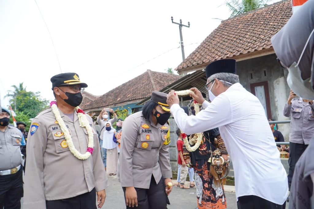 Tim Dit Binmas Polda Jabar Lakukan Penilaian Sat Kamling Diwilayah Hukum Polres Banjar