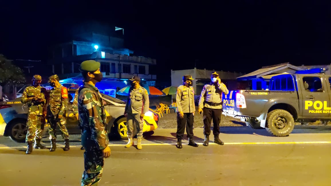 Jelang Natal dan Tahun Baru PPKM III, Polres Tanggamus Mengelar Patroli Skala Besar Bersama TNI dan OPD Pemkab