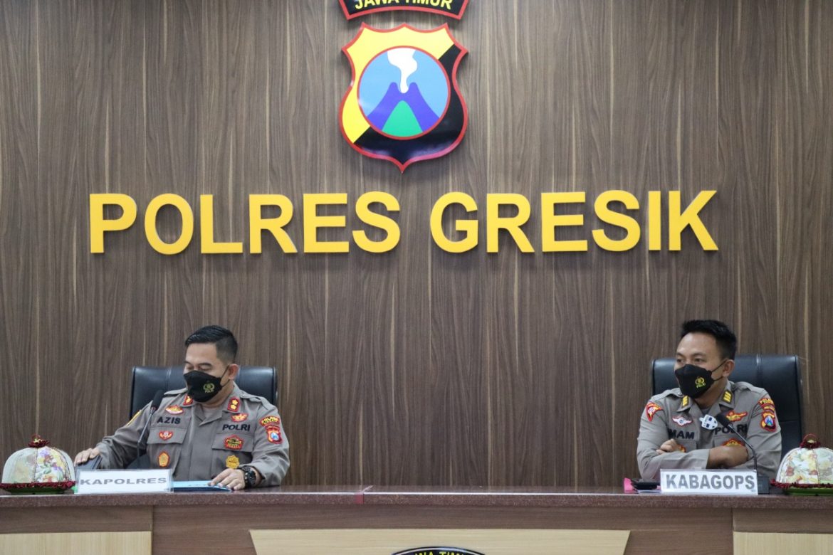Antisipasi Kerumunan Malam Pergantian Tahun Baru, Polres Gresik Tutup Sejumlah Tempat Keramaian