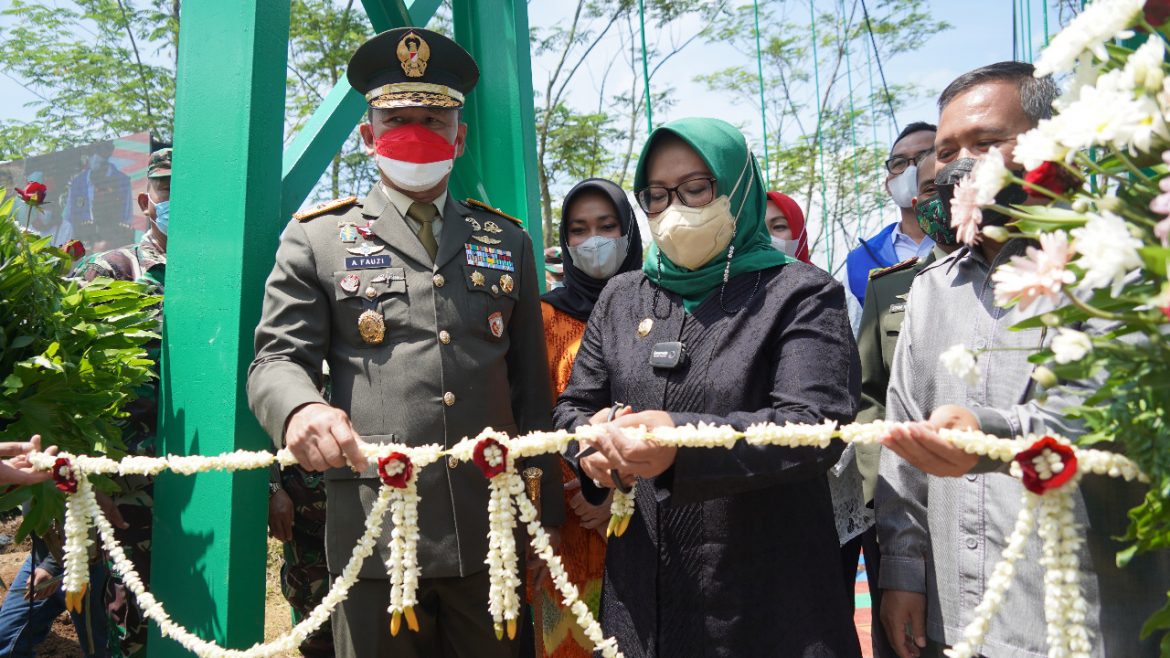 Danrem 061/Sk Bersama Bupati Resmikan 33 Jembatan Rawayan Kerjasama Dengan TNI di Wilayah Kab Bogor