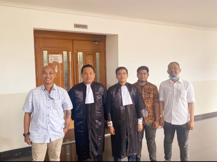 Pengacara Terdakwa Kasus Korupsi Dana BOS Dan BOP SMKN 53 Jakarta, Ungkap Kejanggalan Kesaksian Bendahara Dan Tata Usaha.