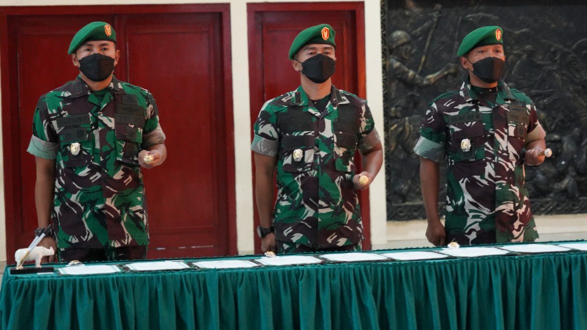 Danrem 061/Sk Pimpin Sertijab Tiga Dandim Ini Pesannya; Berikan Pengabdian Terbaik Bagi Kemajuan TNI-AD