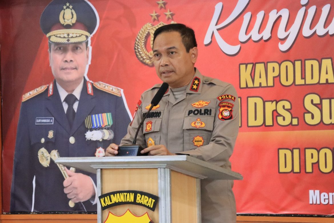 Kunjungan kerja Kapolda Kalbar ke Polres Mampawah Dalam Rangka Percepatan Vaksinasi dan Antisipasi Virus Omicron di Wilayah Perbatasan