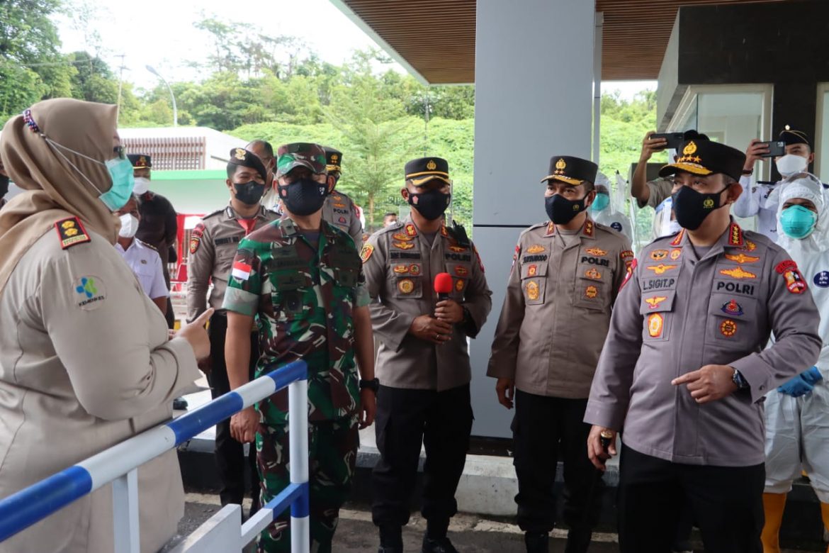 Cegah Omicron Lewat PPLN, Kapolri Pastikan Prokes Dan Karantina Di PLBN Entikong