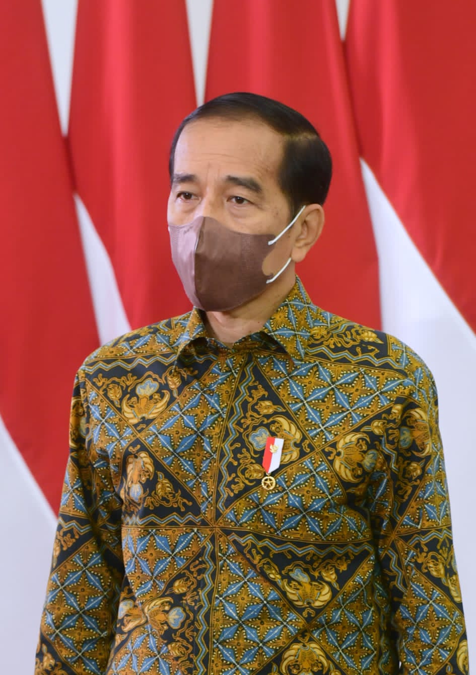 Kinerja Ekonomi Sektor Riil Membaik, Presiden: Tetap Waspadai Covid-19