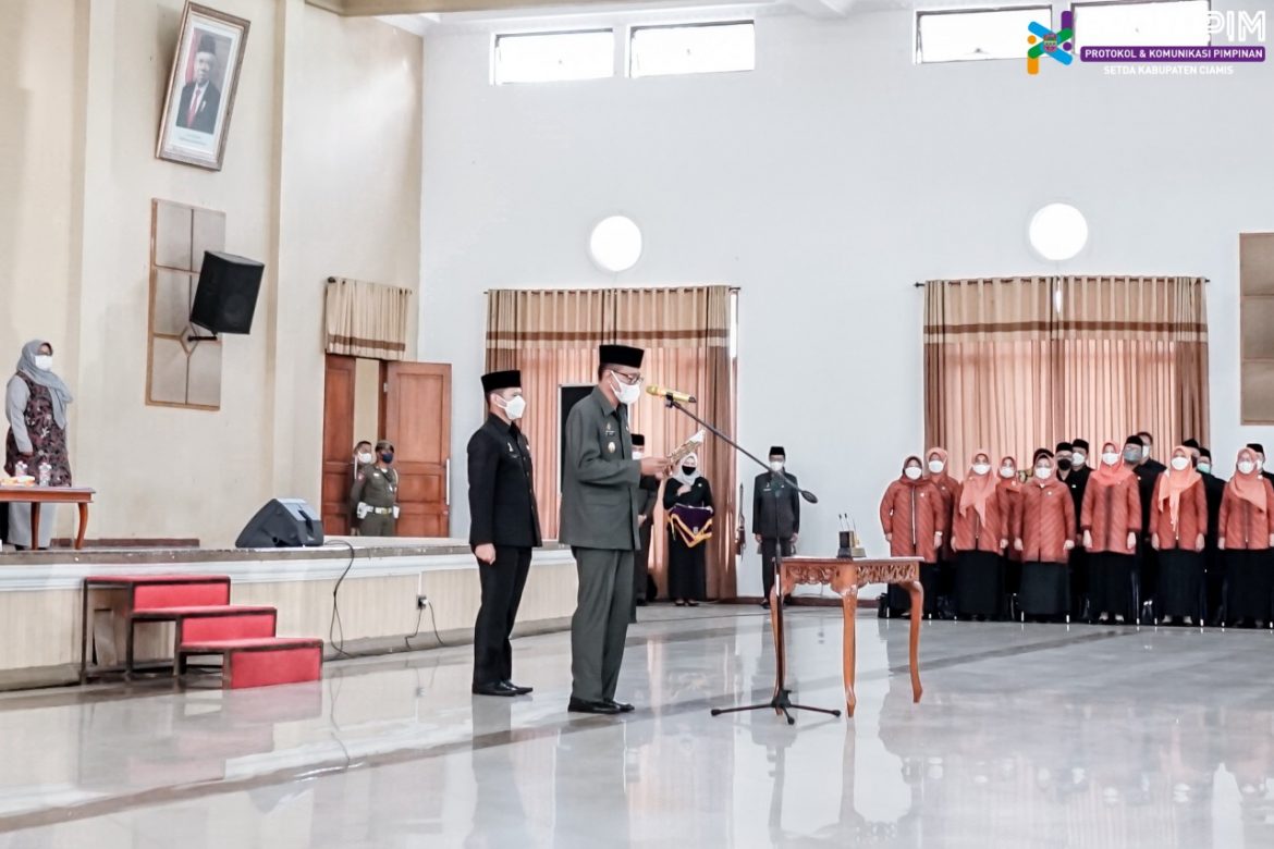 Lantik 329 Pejabat, Bupati Ciamis Apresiasi Kinerja ASN