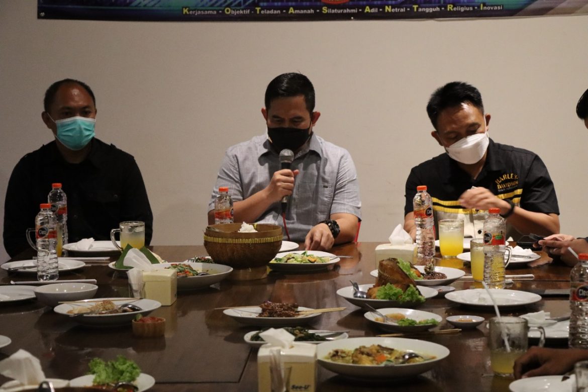 Gelar Piramida, AKBP Mochamad Nur Azis Ajak Jurnalis Jaga Kamtibmas di Kabupaten Gresik