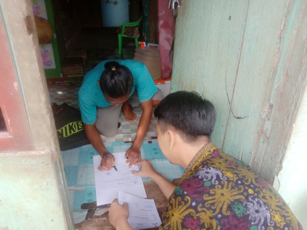 Baznas Ciamis Menyambangi Rumah Korban Bencana Hujan Deras dan Angin Besar