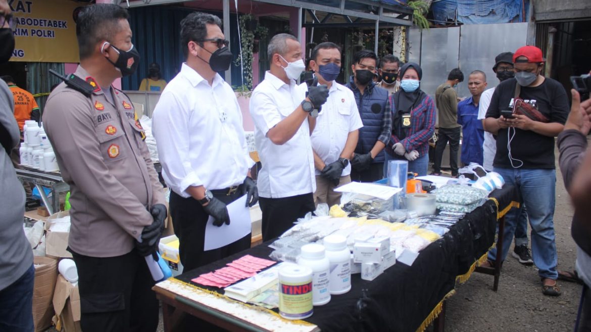 Home Industri Pembuat Obat Keras ilegal Berhasil di Ungkap Dittipidnarkoba Bareskrim Polri, Polda Jabar dan Polres Bogor