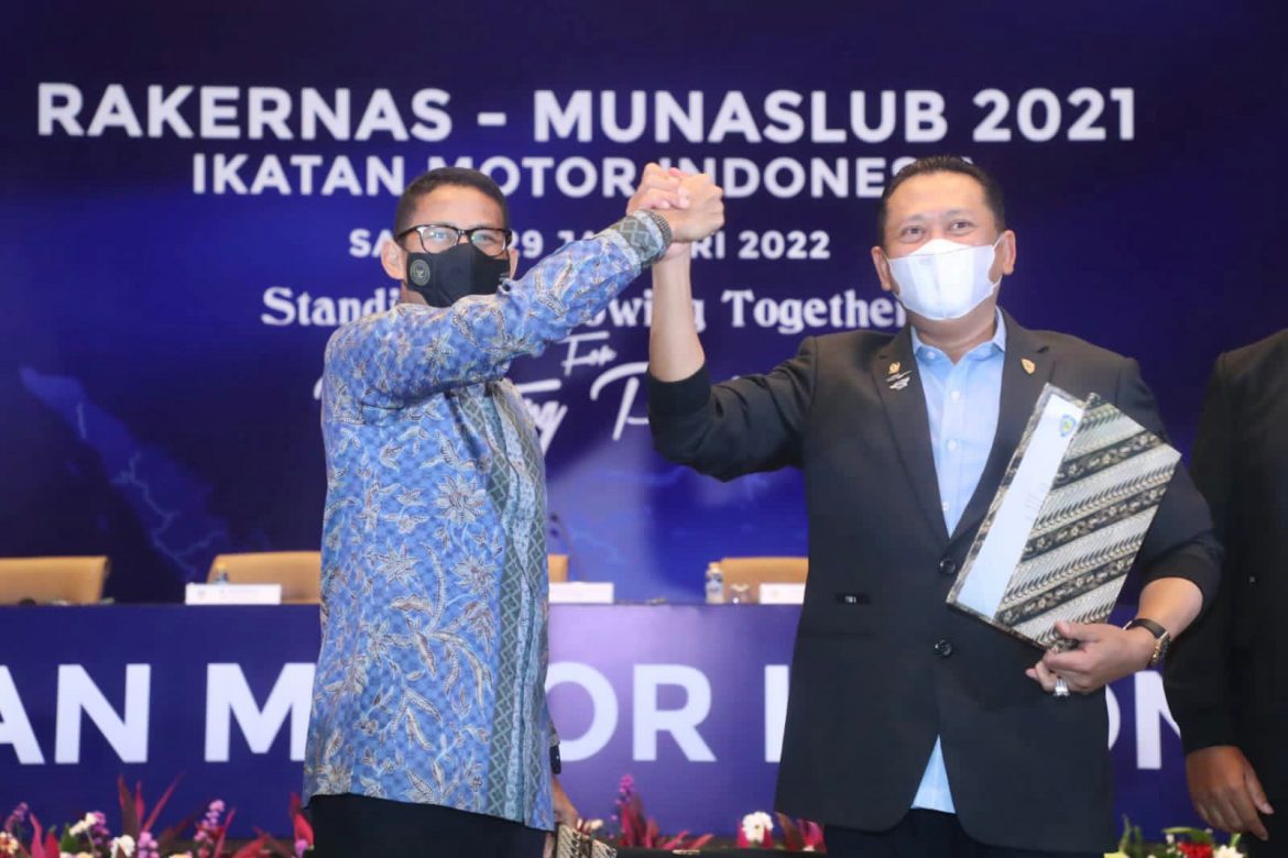 Bamsoet: IMI dan Kemenparekraf Tandatangani MOU Pengembangan Pariwisata dan Ekonomi Kreatif Melalui Kegiatan Olahraga dan Mobilitas Otomotif Indonesia