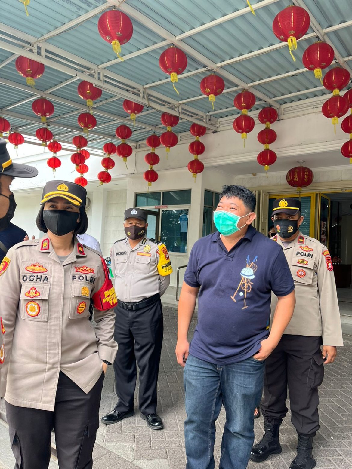 Menjelang Tahun Baru Imlek 2573 Kongzili Atau Tahun Baru Imlek 2022, Jajaran Polsek Tanjung Duren Jakarta Barat Mendatangi Sejumlah Vihara
