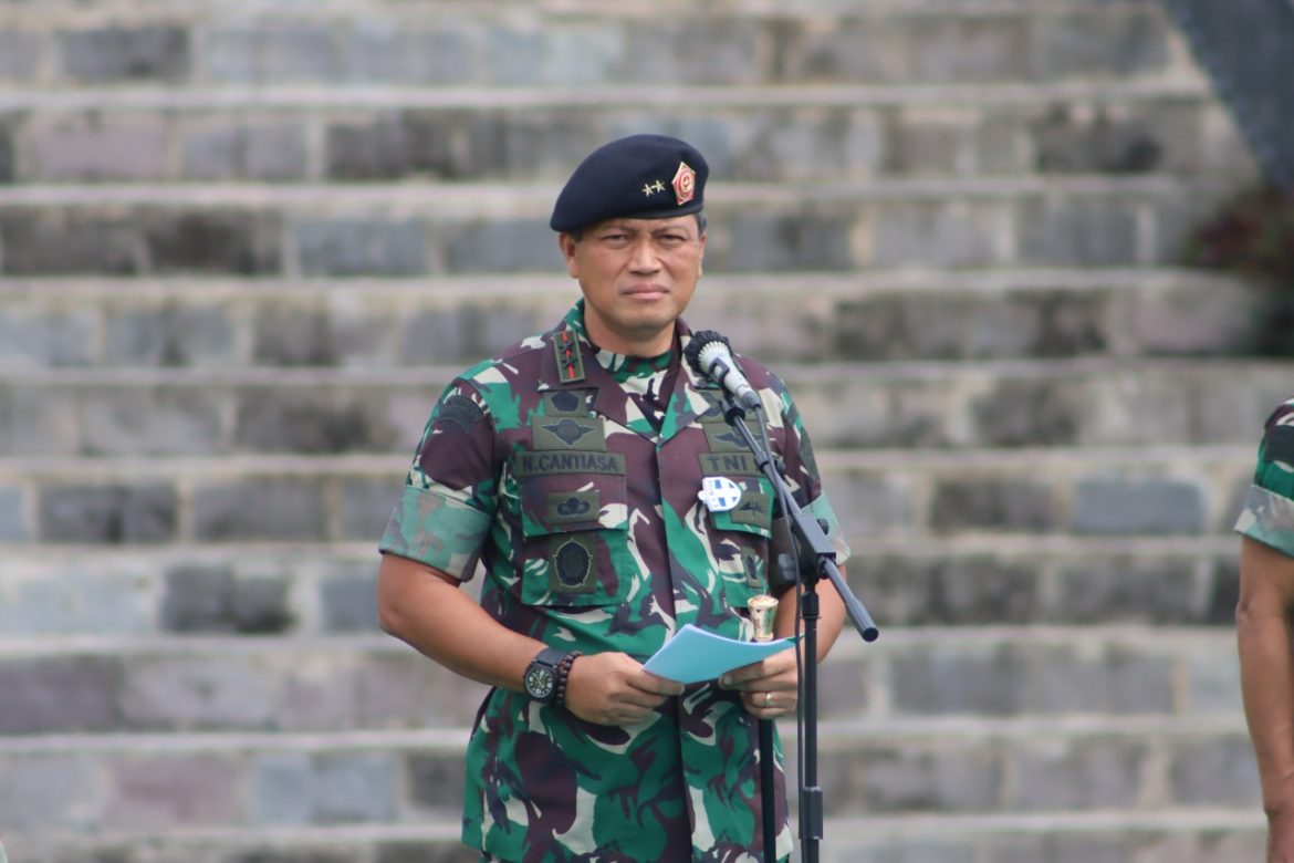 Gelar Apel Bersama Prajurit Kodam Kasuari, Mayjen Gabriel Lema Terima Tugas Sebagai Pangdam Baru