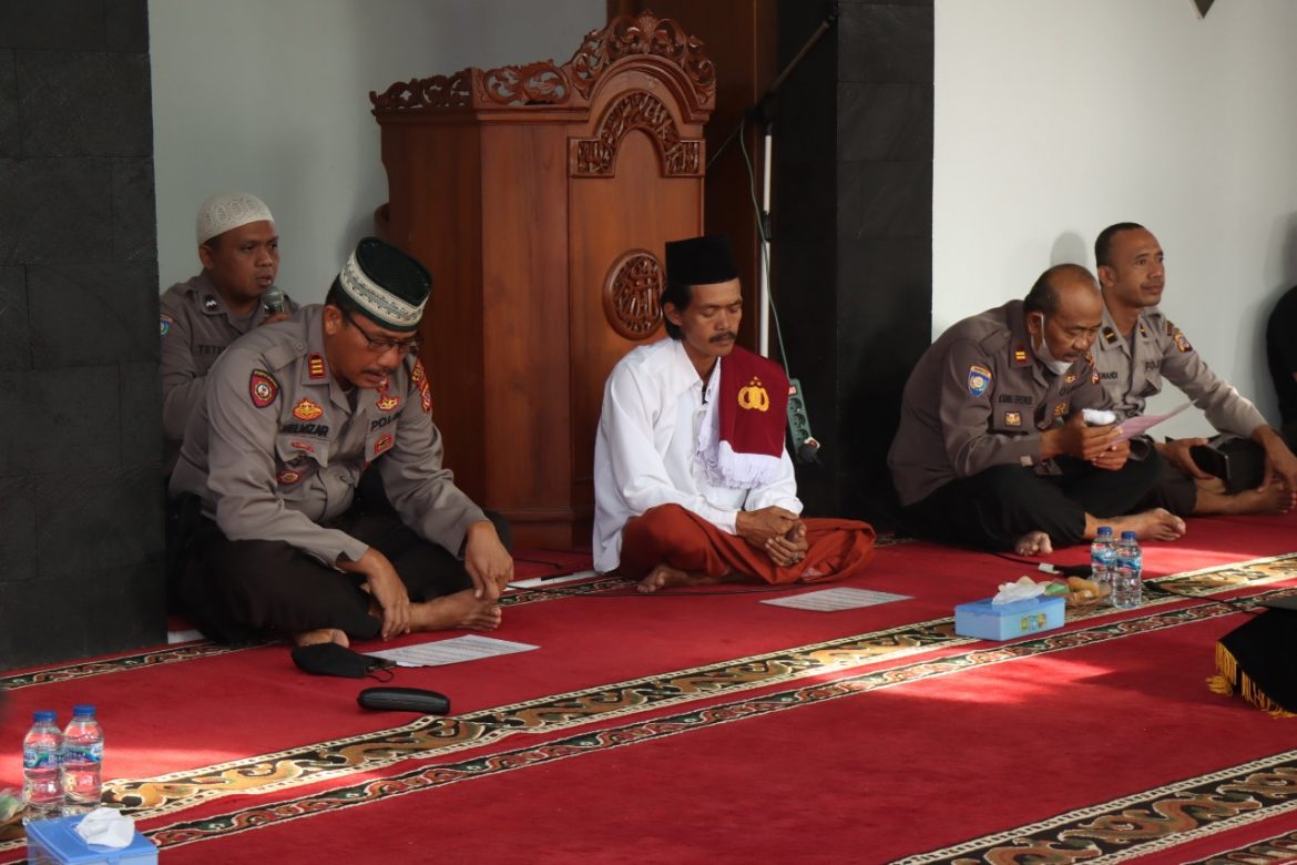 Polres Banjar Gelar Binrohtal Bagi Personel Muslim dan Nasrani