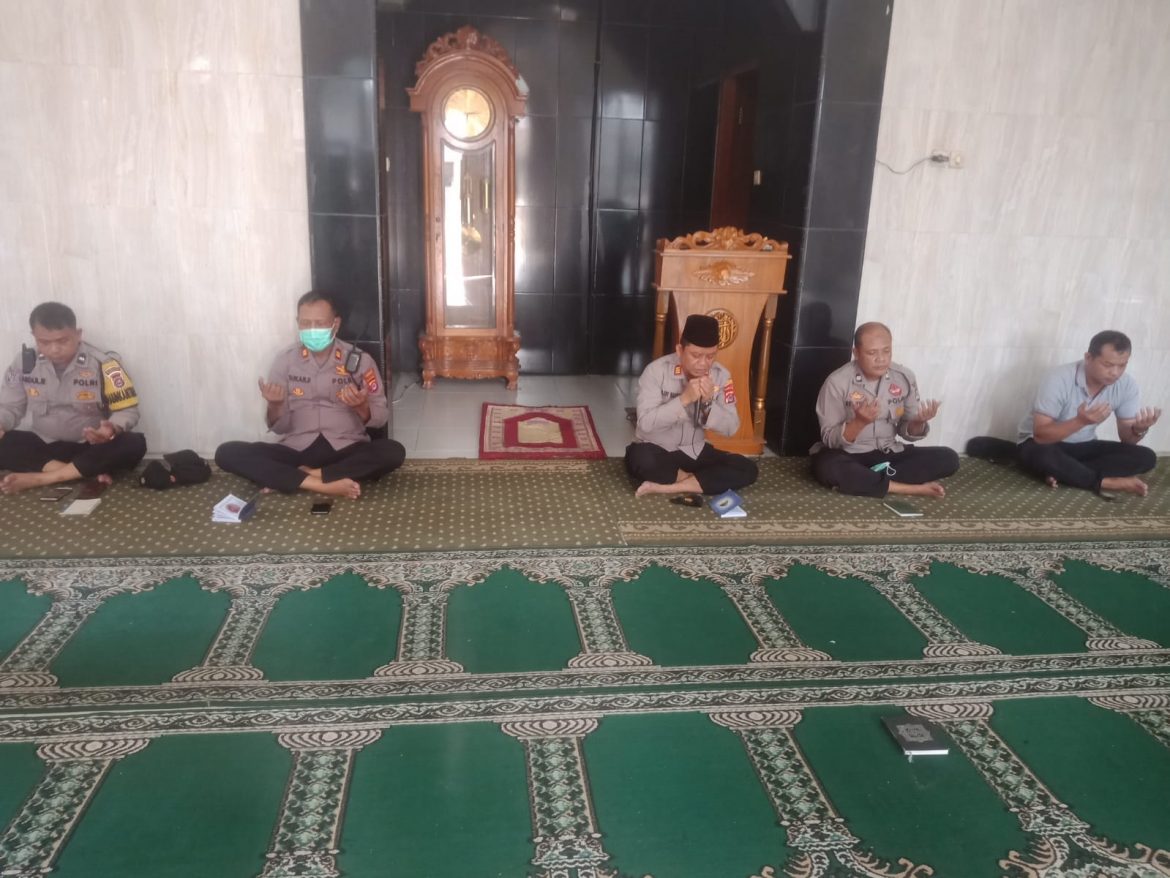 Anggota Polsek Balaraja Tingkatkan Keimanan dan Ketaqwaan Pembinaan Rohani dan Mental