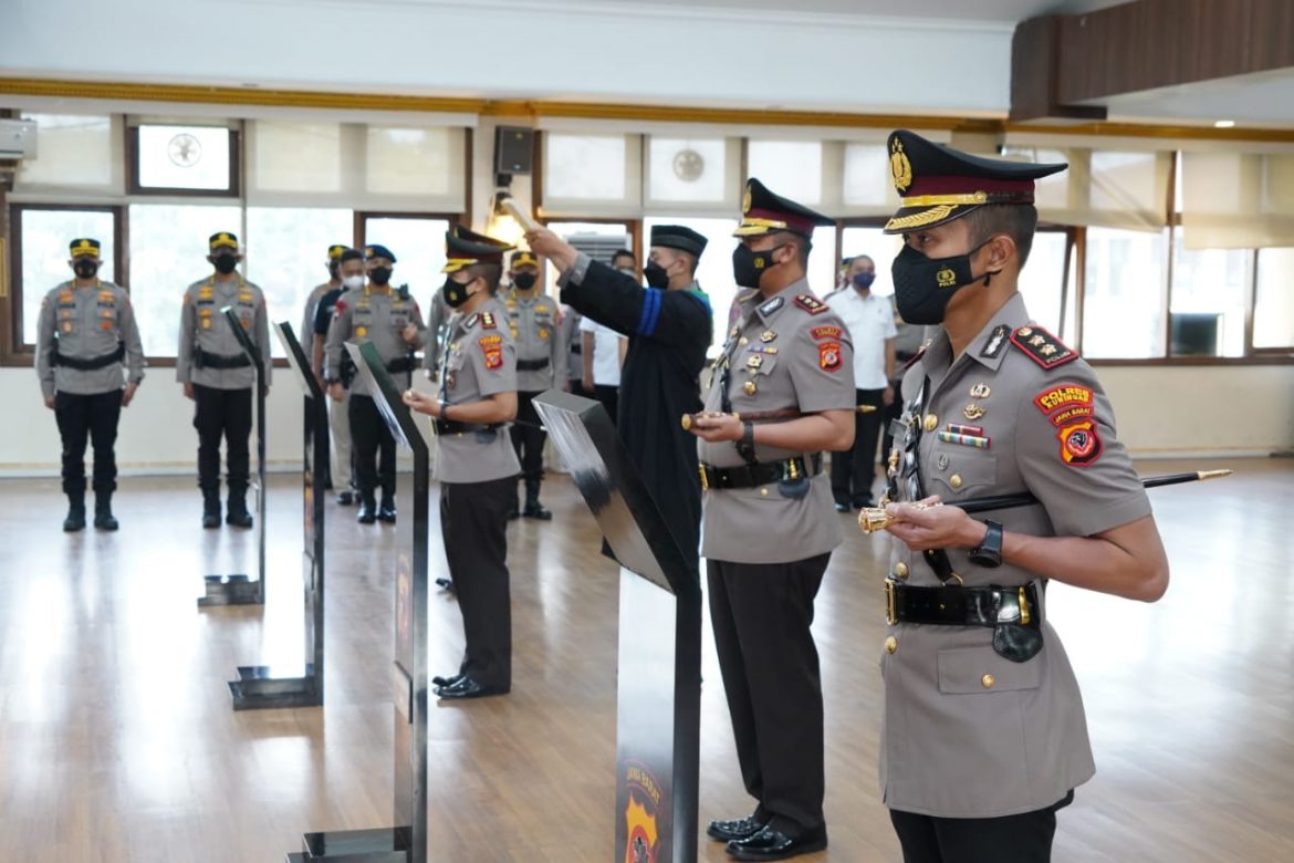 Dua Kapolres Di Jajaran Polda Jabar Resmi Berganti, Dipimpin Langsung Oleh Kapolda Jabar