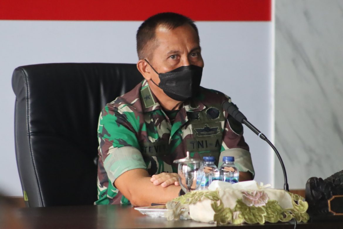 Buka Taklimat Awal TA. 2022, Irdam XVIII/Kasuari Sampaikan Itdam Bantu Yakinkan Kegiatan Dilaksanakan Sesuai Aturan.