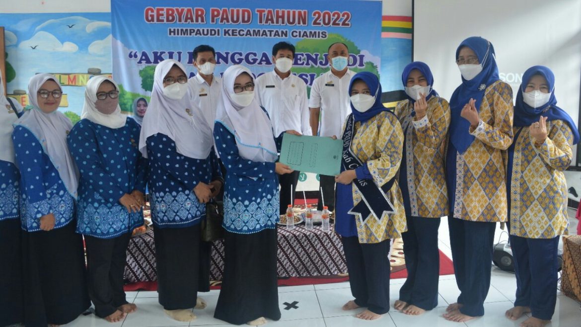 Bunda Kania Herdiat Buka Acara Gebyar PAUD Himpaudi tingkat Kabupaten Ciamis