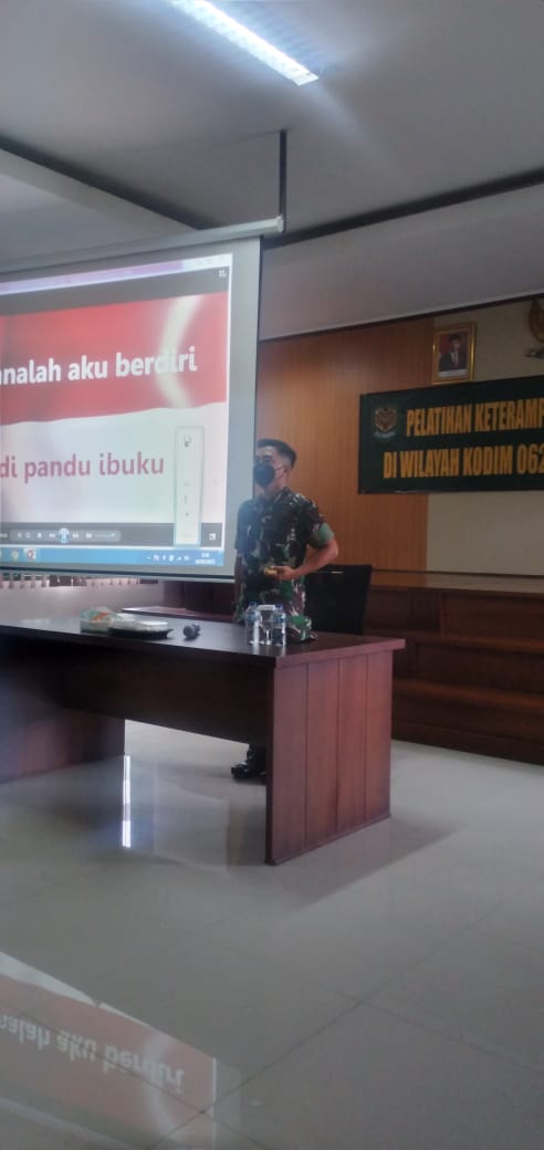Tingkatkan Perekonomian Warga Dampak Pandemik Dandim 0621/Kab.Bogor KOREM 061/SK Laksanakan Pelatihan Warga Bikin Pupuk Organik