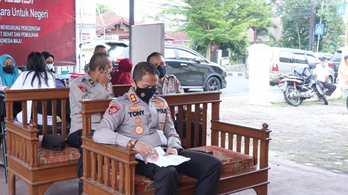 Upaya Percepatan Vaksinasi Booster kepada Seluruh Personel Polres Ciamis
