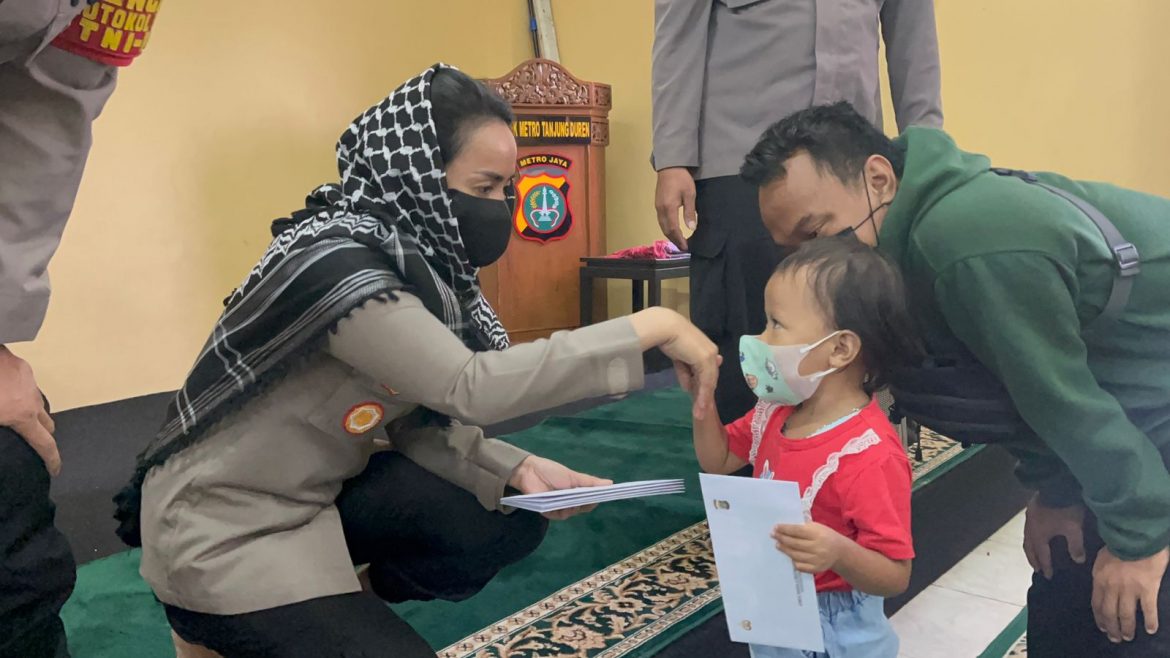 Polsek Tanjung Duren Jakarta Barat Menggelar Pengajian Rutin Sekaligus Santunan Anak Yatim piatu