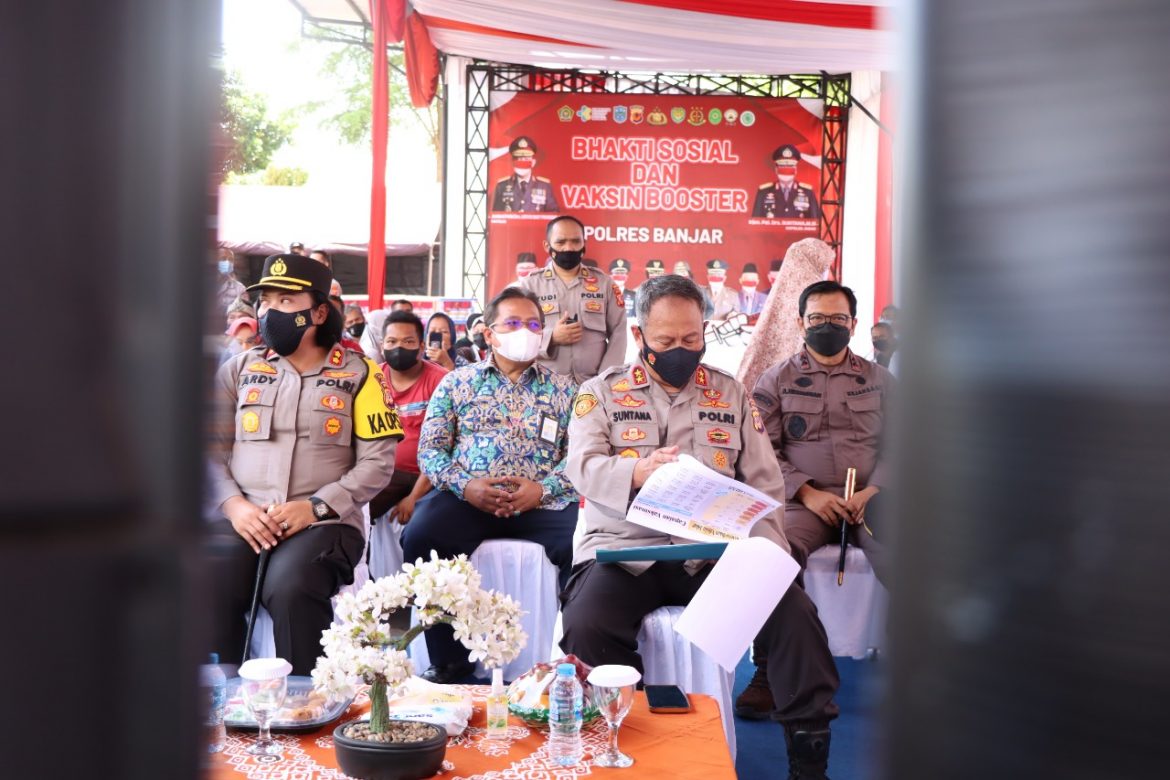 Kapolres Banjar Mendampingi Kapolda Jabar Bersama Kajati Jabar Menghadiri Zoom Meeting Pimpinan Kapolri Terkait Vaksinasi