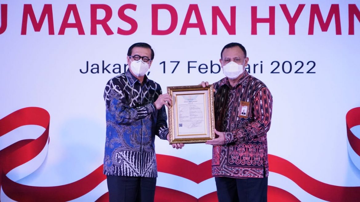 Serahkan Surat Hak Cipta Mars dan Himne KPK, Yasonna Tegaskan Prosesnya Cepat dan Tanpa Pungli