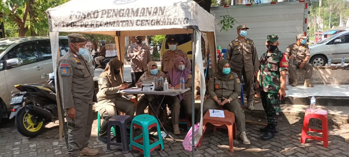 Polsek Cengkareng Jakarta Barat Bersama 3 Pilar Gencar Melaksanakan Kegiatan Edukasi Dalam Pendisiplinan Penggunaan Masker