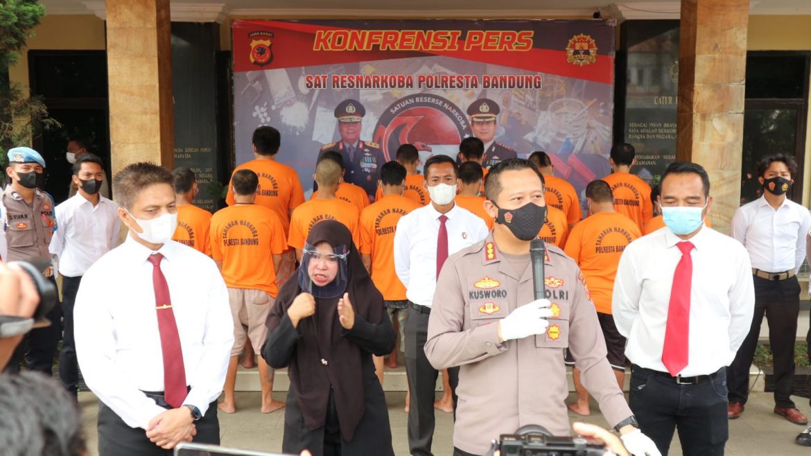Polisi Tangkap 14 Tersangka Kasus Narkotika