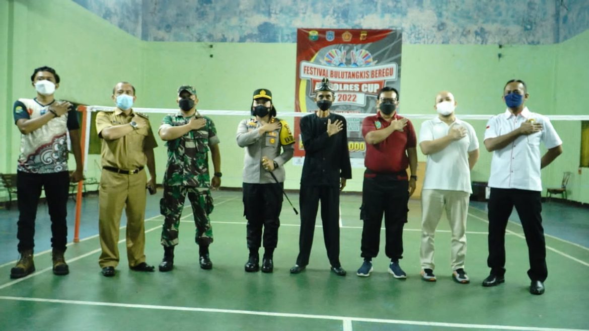 Kapolres bersama Wawalkot Banjar Buka Festival Bulutangkis Beregu Kapolres Cup