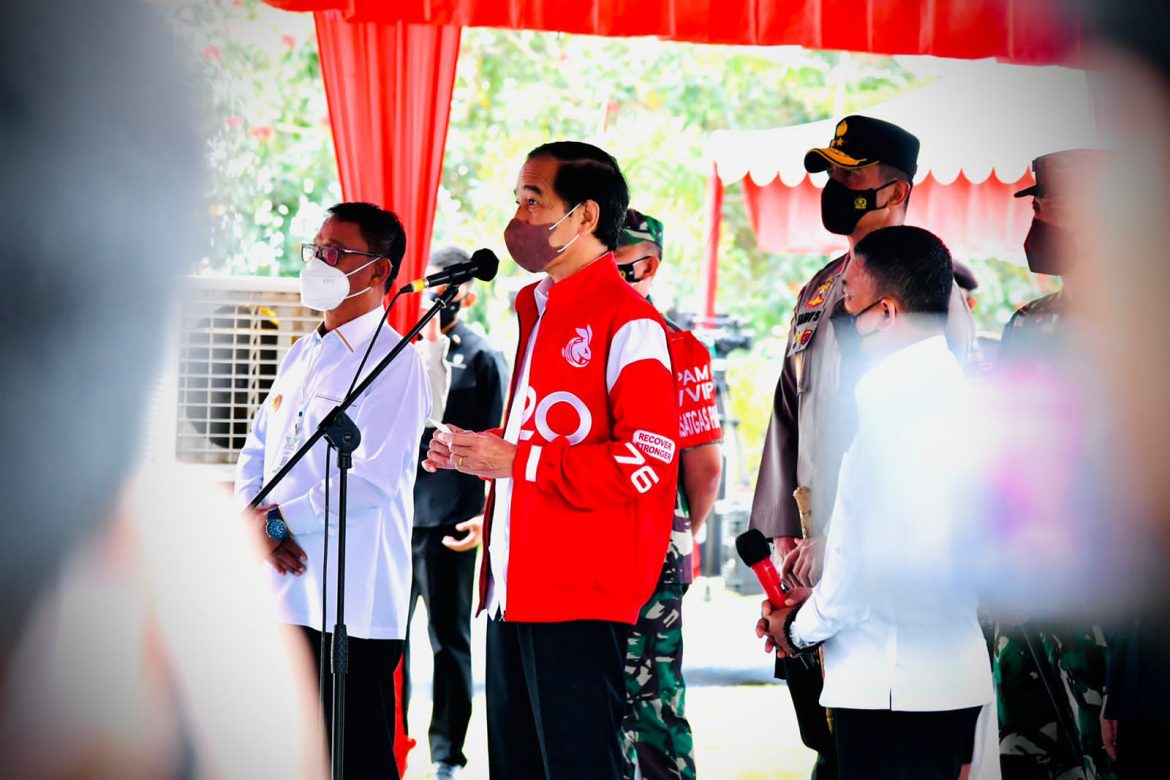 Presiden Tinjau Pelaksanaan Vaksinasi di Kota Palu