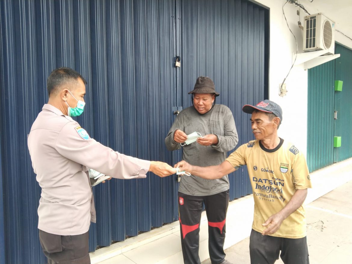 Kanit Binmas Polsek Rajeg Polresta Tangerang Sambangi Warga dan Tokoh Masyarakat