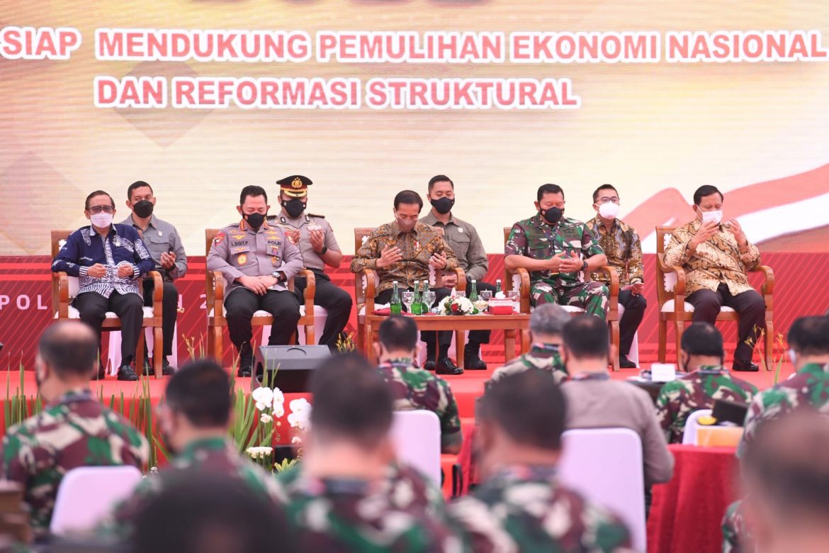 Presiden Minta TNI-Polri Dukung Transformasi Ekonomi dan Digital