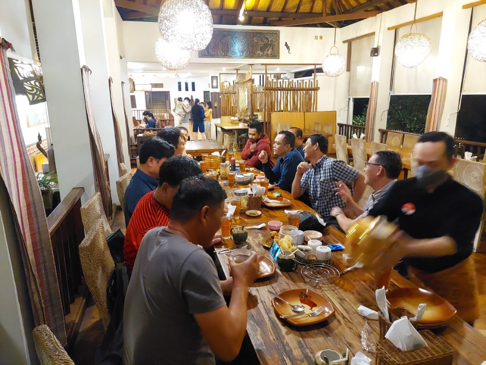 PELAKSANAAN PENGGALANGAN TERHADAP KETUA KOREAN ASSOCIATION BANDUNG