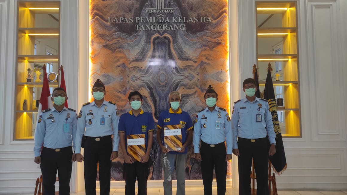 Sambut Hari Raya Nyepi, Lapas Pemuda Tangerang Memberikan Remisi Kepada 3 WBP Beragama Hindu
