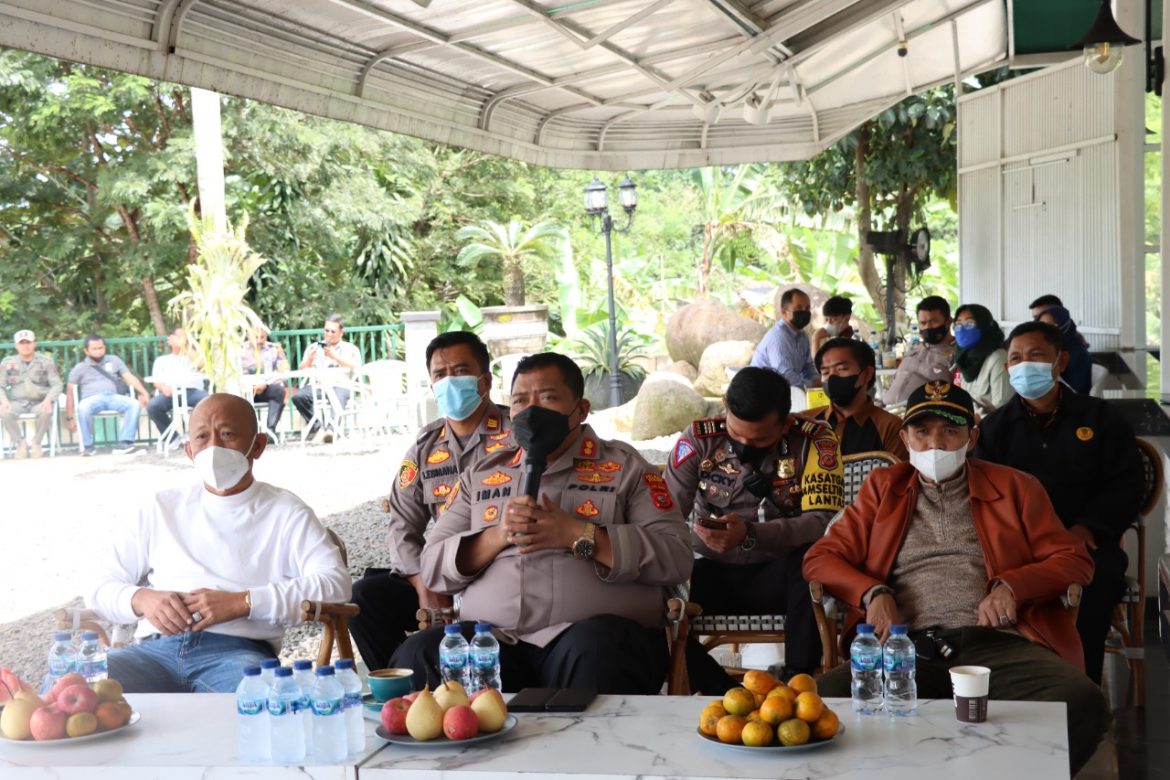 Wakapolda Jabar Lakukan Pengecekan Vaksinasi Massal Serentak Secara Virtual