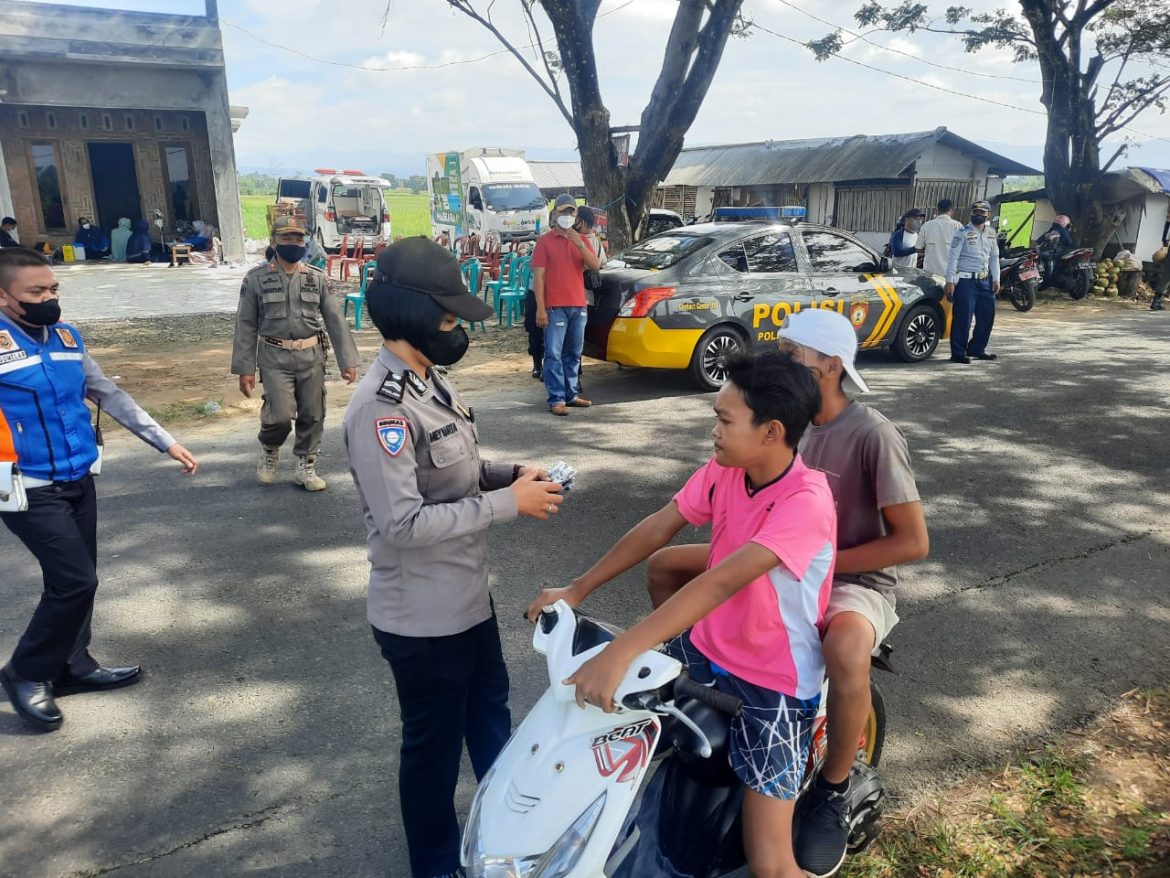 Demi Menekan Kasus Covid-19, Polres Banjar Edukasi Masyarakat Secara Mobile